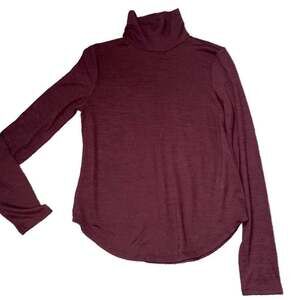 Banana Republic Burgundy Dolphin Hem Turtle Neck Sweater